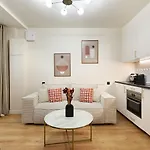 Pick A Flat\'s Apartment in Opera - Rue Grange Batelière